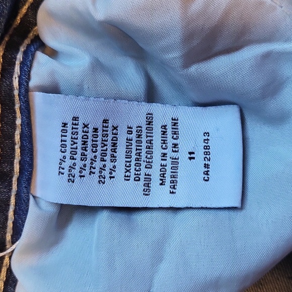 Denim Capri. - Picture 4 of 4